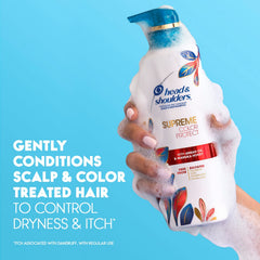 Close-up of Head & Shoulders Supreme Color Protect with manuka honey ingredient