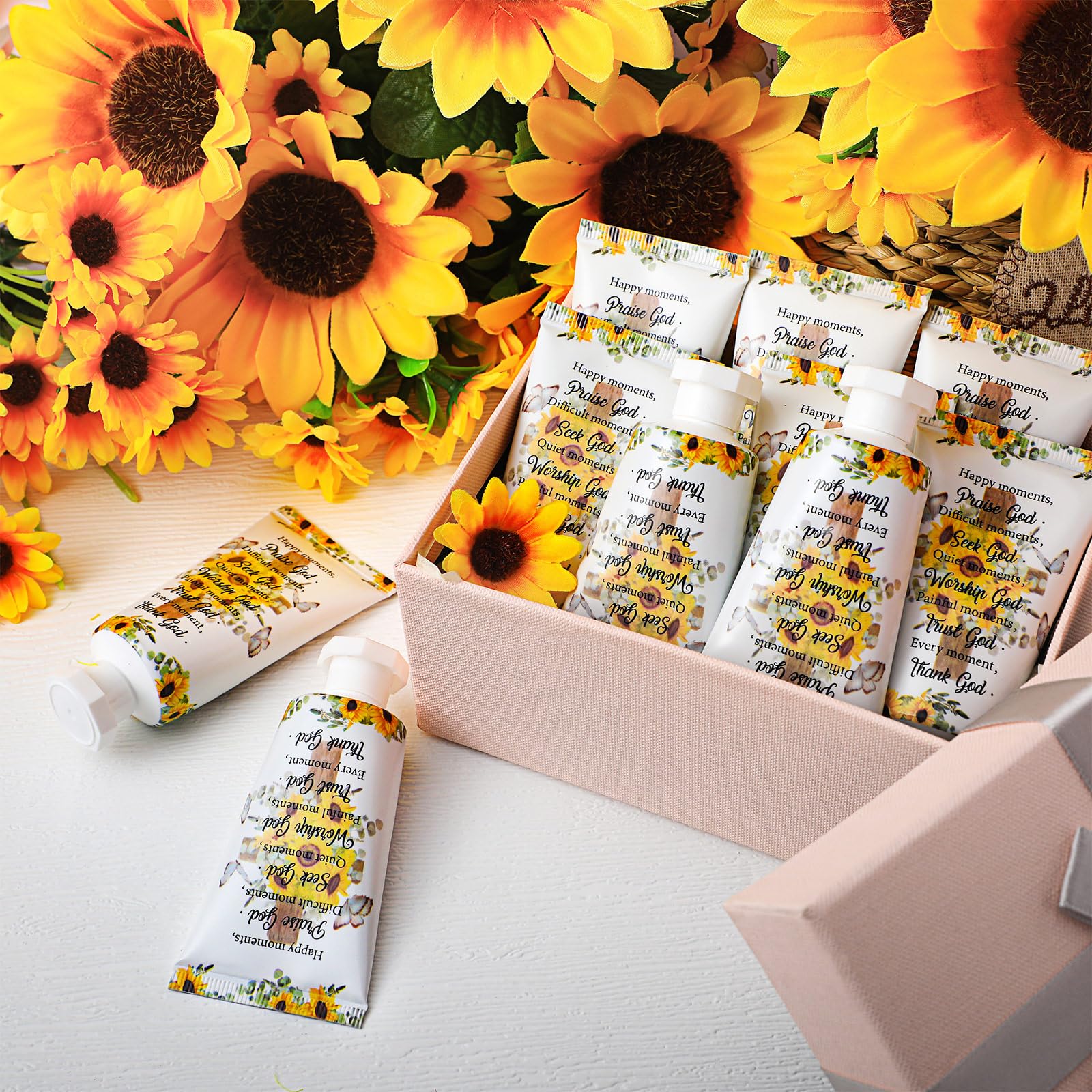 Heigble mini travel-size hand cream demonstrates compact, daily moisture wherever you travel.
