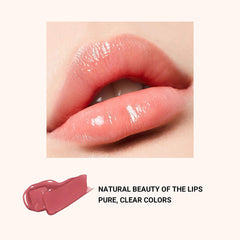 HERA Lip Gloss applicator applying Sensual Spicy Nude for a smooth pout.