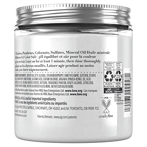 Herbal Essences bio:renew Hemp and Aloe Repairing Mask jar close-up shows creamy texture and hydration