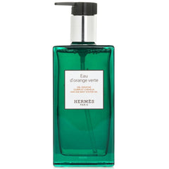 Hermès Eau d'Orange Verte shower gel lather shows gentle cleansing with a delicate fragrance.