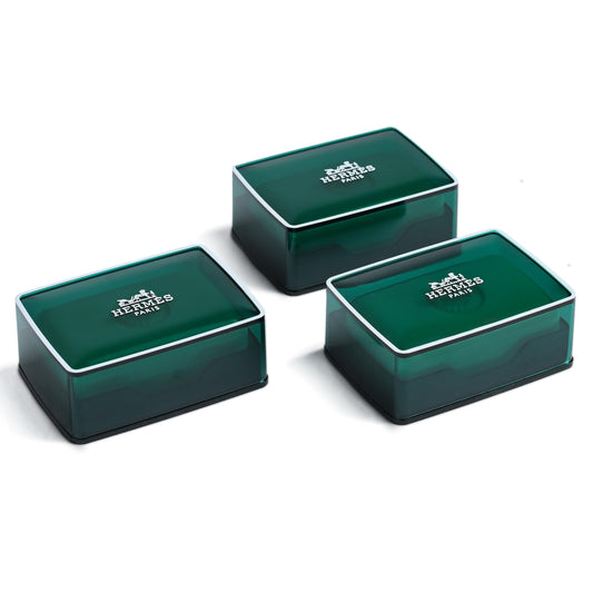 Hermès Eau d’Orange Verte scented soap in a green box, ideal for travel