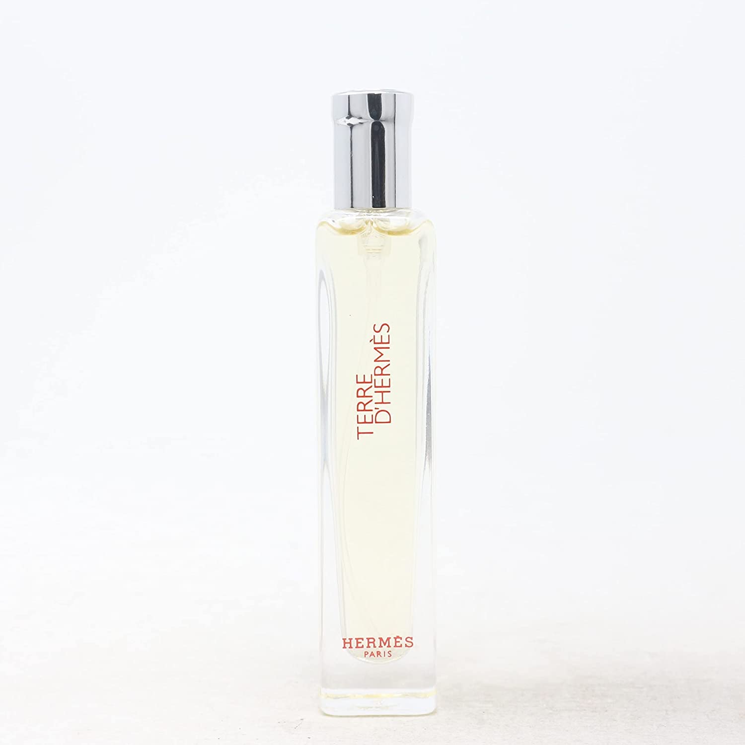Hermès Terre D’Hermès for Men bottle close-up highlights pure parfum richness for daily wear