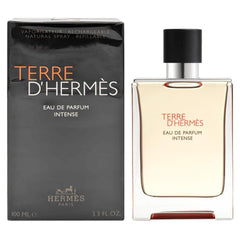 Hermès Terre D'Hermes bottle close-up for daily wear.