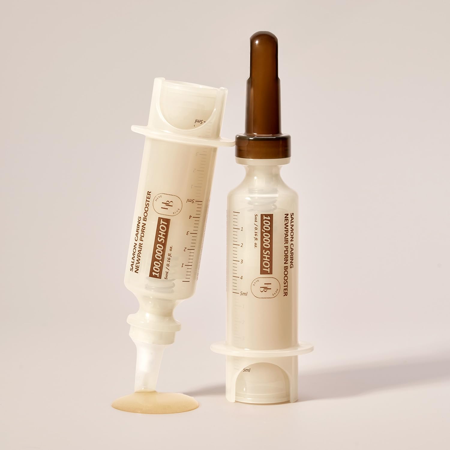 Ingredients highlight salmon-derived PDRN and centella synergy in HEVEBLUE formula.
