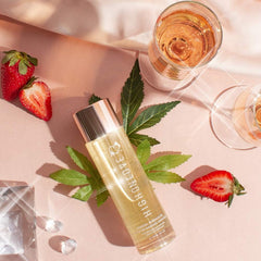 HIGHONLOVE Daily-use glow application shows lasting hydration.