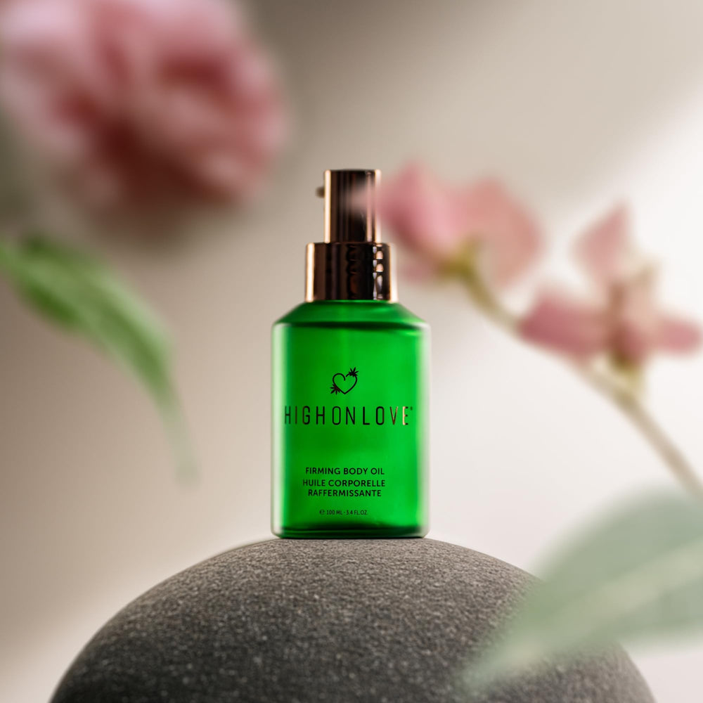 HighOnLove Firming Body Oil plant-based formula with vegan ingredients.
