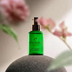 HighOnLove Firming Body Oil plant-based formula with vegan ingredients.