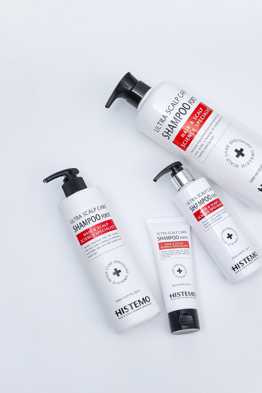Histemo Ultra Scalp Care Shampoo shows dandruff prevention close-up.