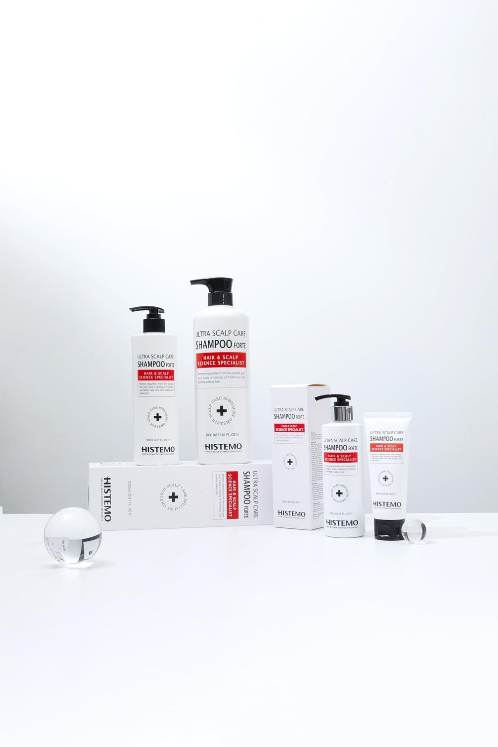 Histemo Ultra Scalp Care Shampoo foamy lather on wet hair, delivering thorough cleansing.