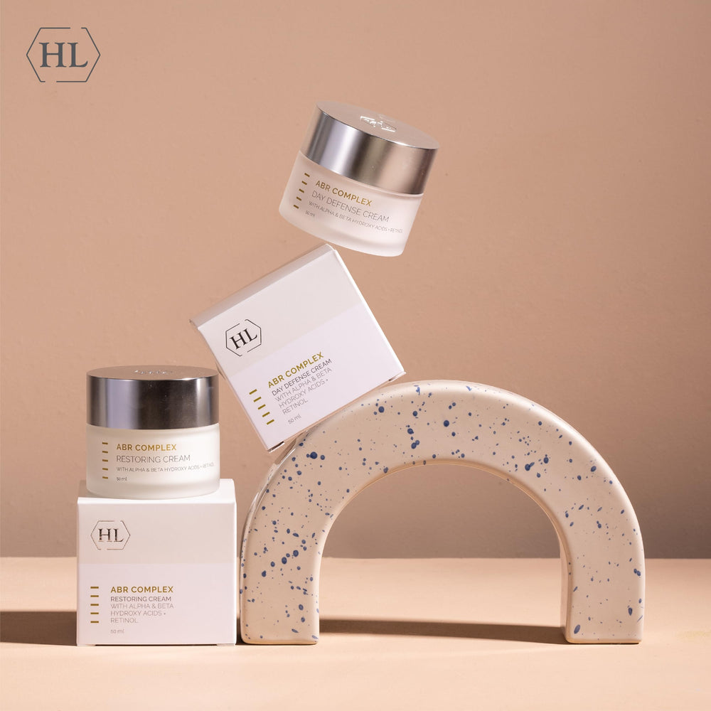 HL ALWAYS ACTIVE ABR Complex texture swatch showing smooth skin feel and active ingredients