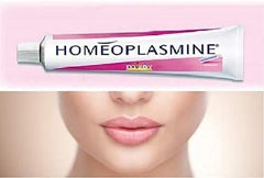 Cream texture close-up showing daily lip care with Homeoplasmine XL 40g