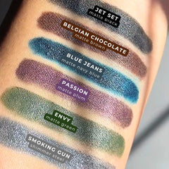 Honeybee Gardens Effortless Eye Liner Passion packaging with recyclable cap