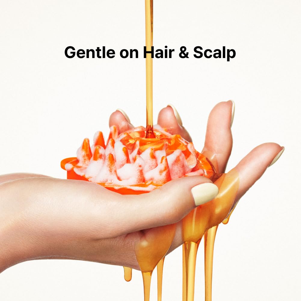 HONEYQUE Deep Repair Moist Shampoo scene shows daily-use routine.