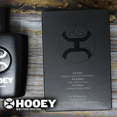 HOOEY scent notes from bergamot to musk for versatile wear.