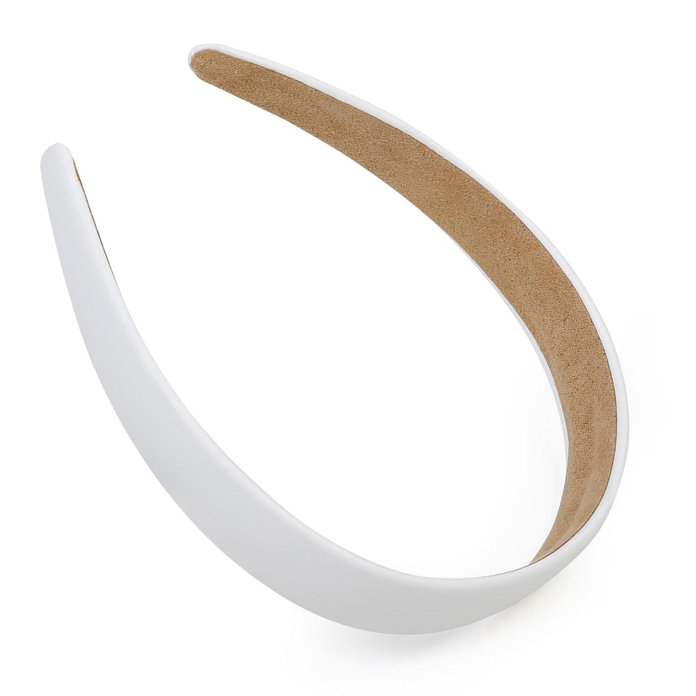 Huachi headband for women adds chic polish to outfits.