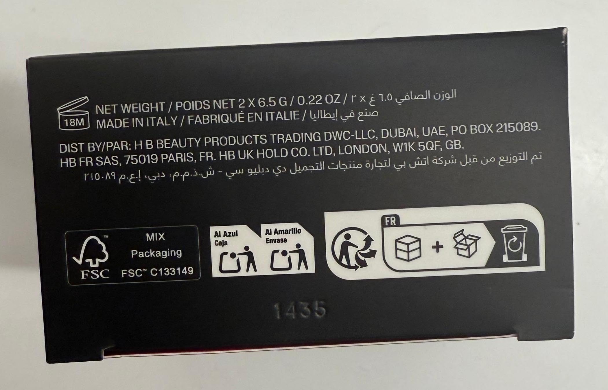 Huda Easy Bake Duo crease blur to prevent creasing and shine