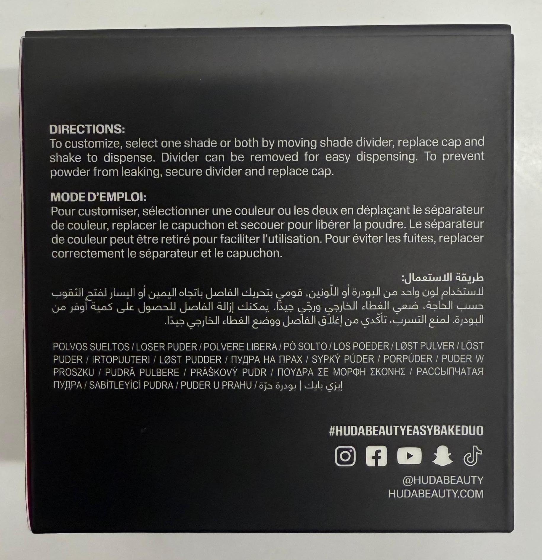 Huda Easy Bake Peach Pie powder mattifying the T-zone close-up