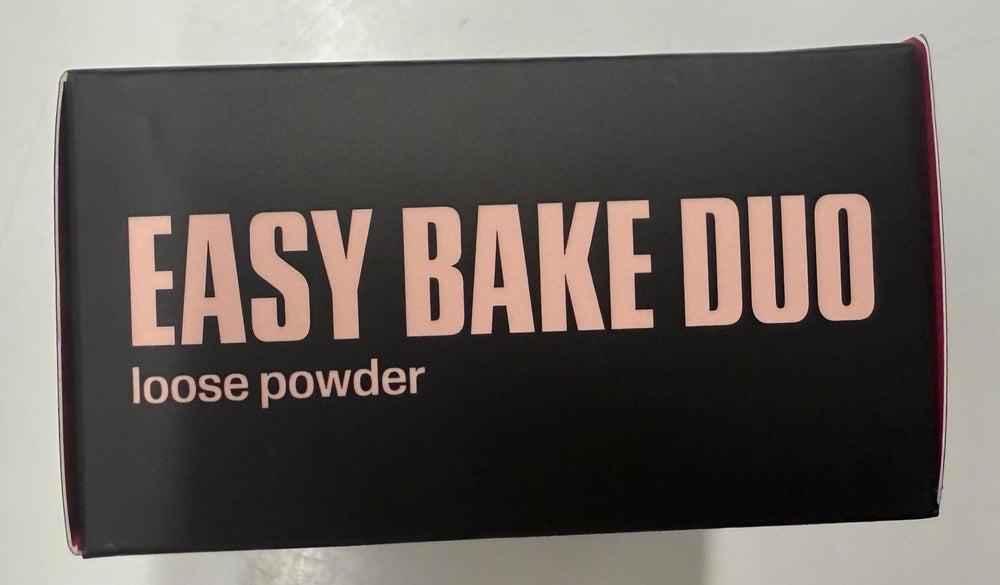 Huda Easy Bake Duo travel case keeps powders fresh