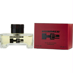 Hummer H2 bottle pour highlights the bold scent with lasting trail