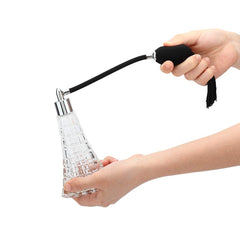 HURRISE black tassel cap adds vintage charm and decoration to the bottle.