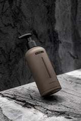 HygieneLab Mens Shampoo label closeup showing clean, fragrance-free formula.