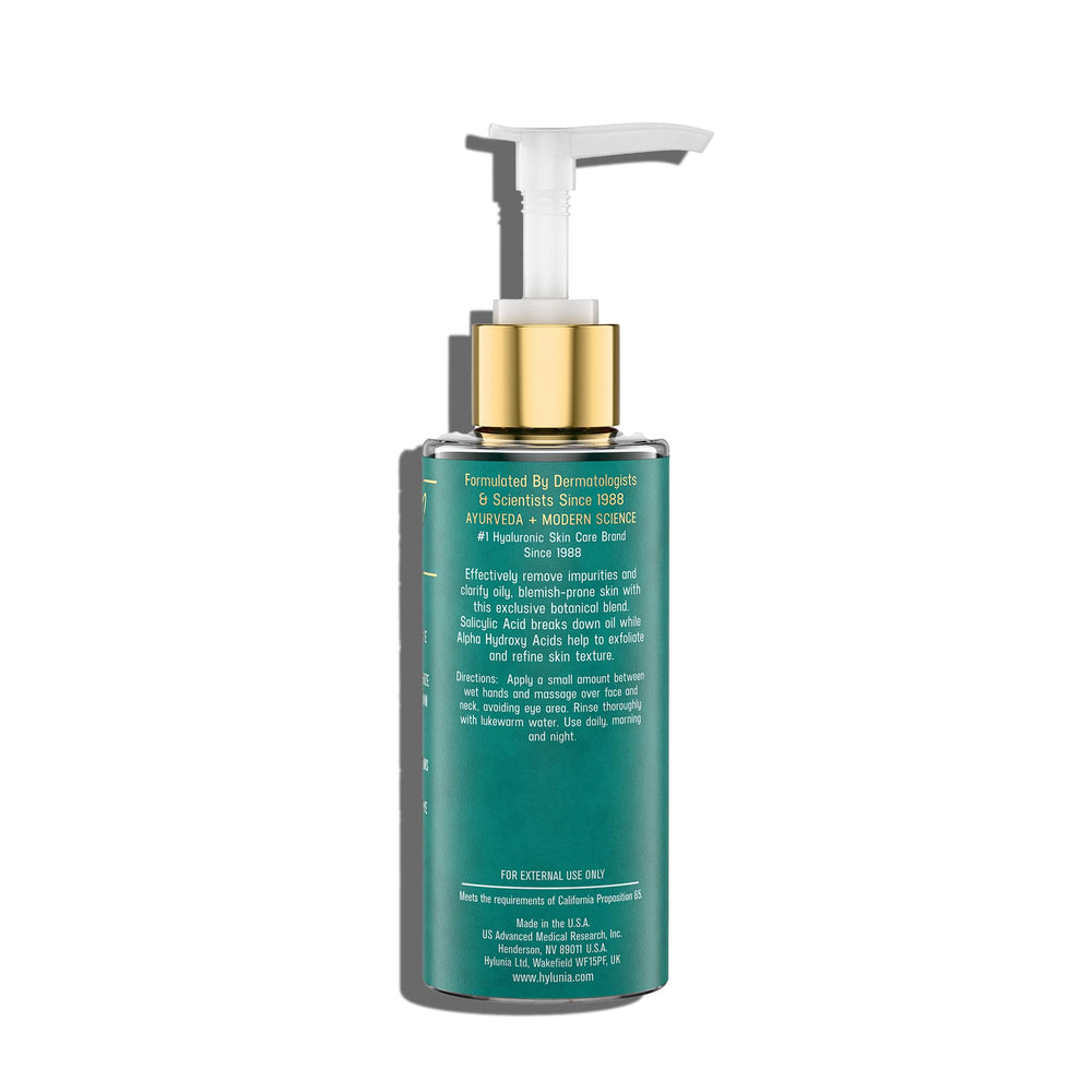 Hylunia Salicylic Facial Cleansing Gel foaming lather image highlights gentle daily cleansing.
