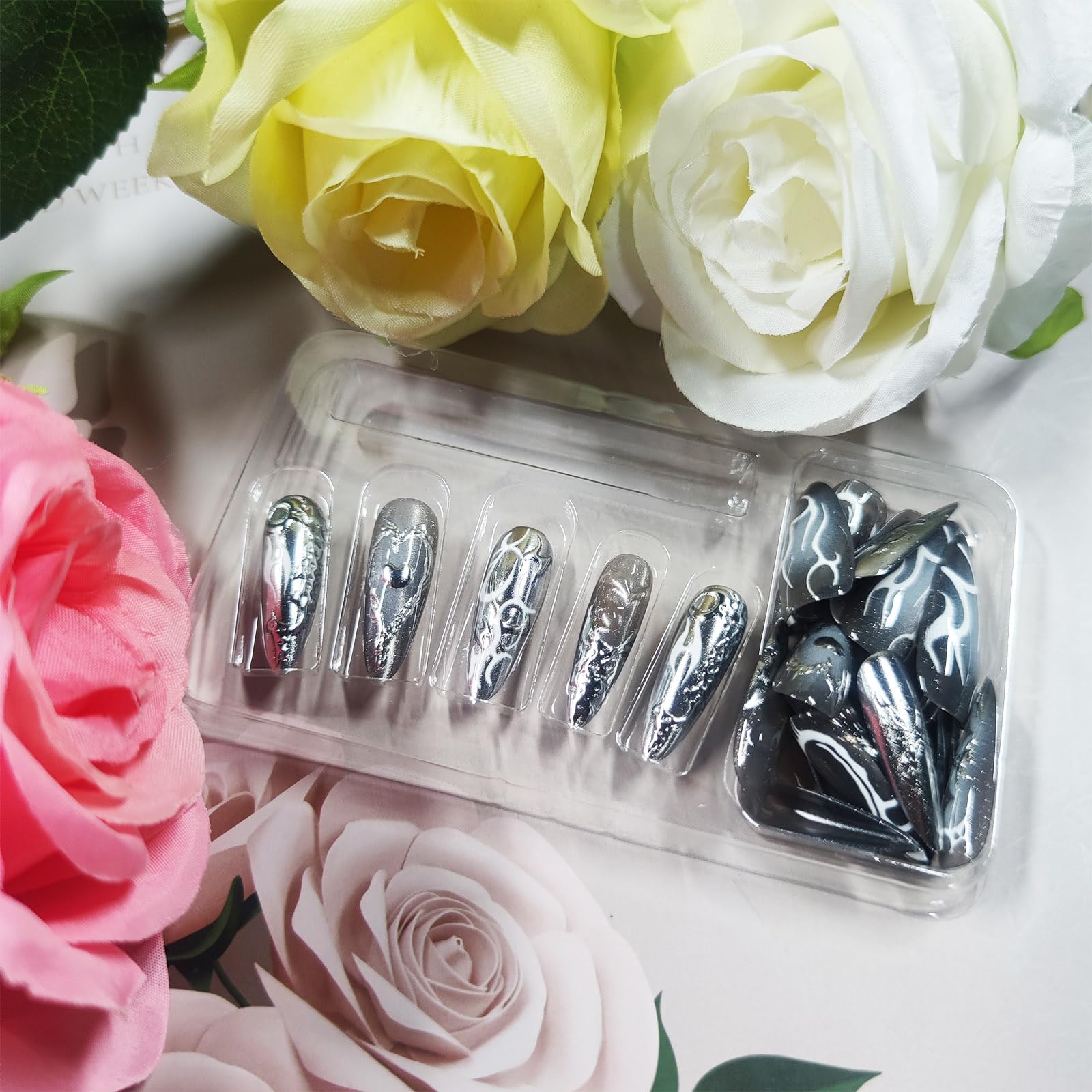 HZJXRT almond medium nails provide natural, comfortable wear.