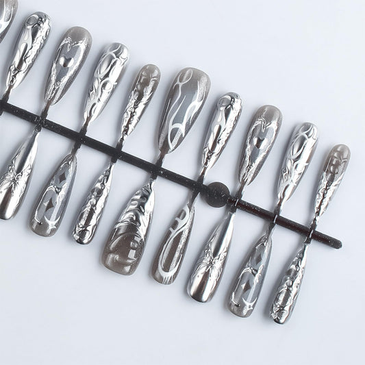 HZJXRT butterfly-design nails add sophistication to any outfit.