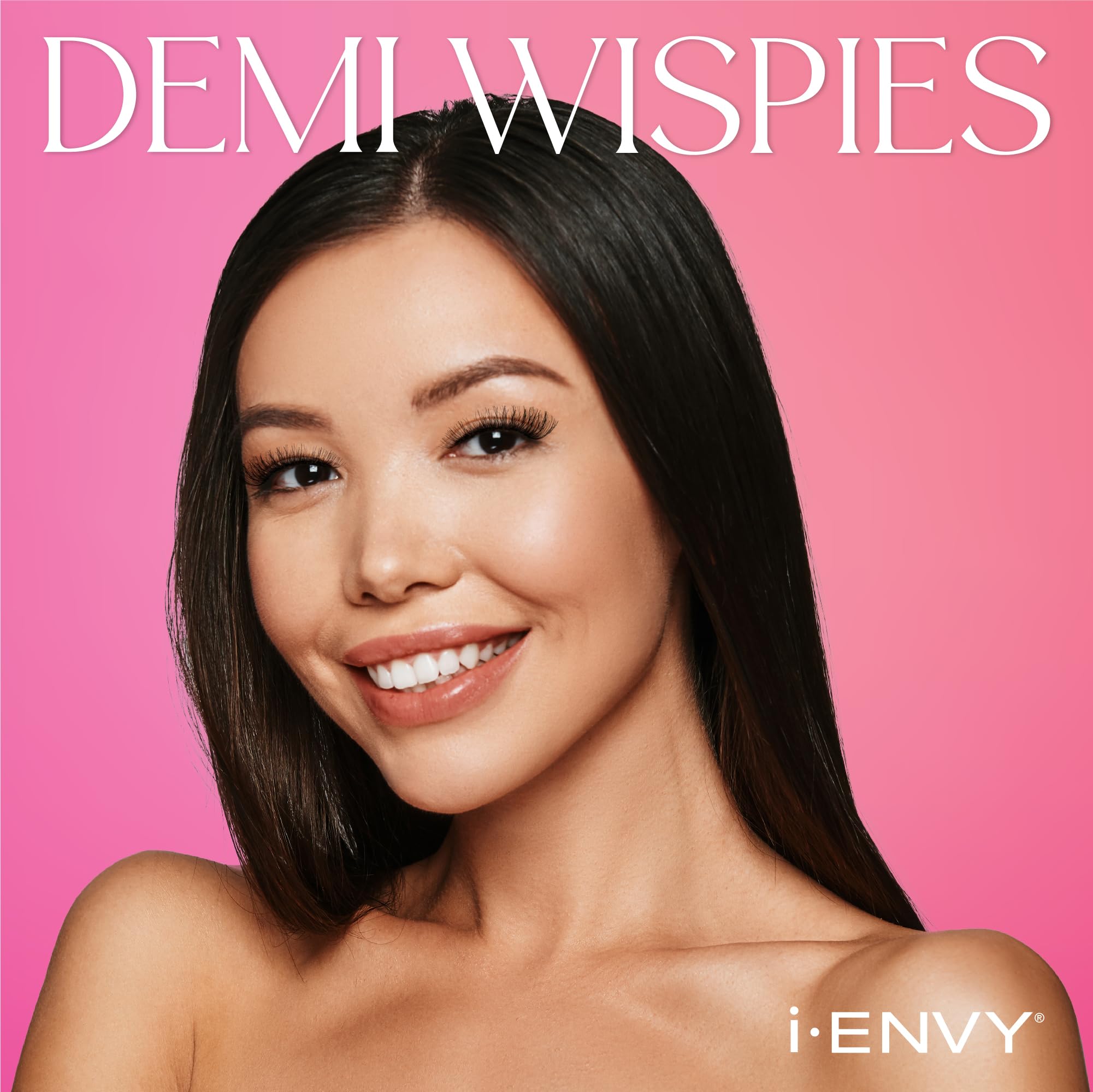 i•ENVY Demi Wispies natural look on eye with balanced curl