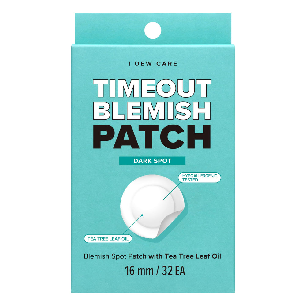 IDEW CARE Timeout hydrocolloid patch close-up on blemish for discreet protection and absorption.