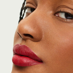 ILIA Lip Sketch Hydrating Crayon packaging highlights cruelty-free and vegan credentials.