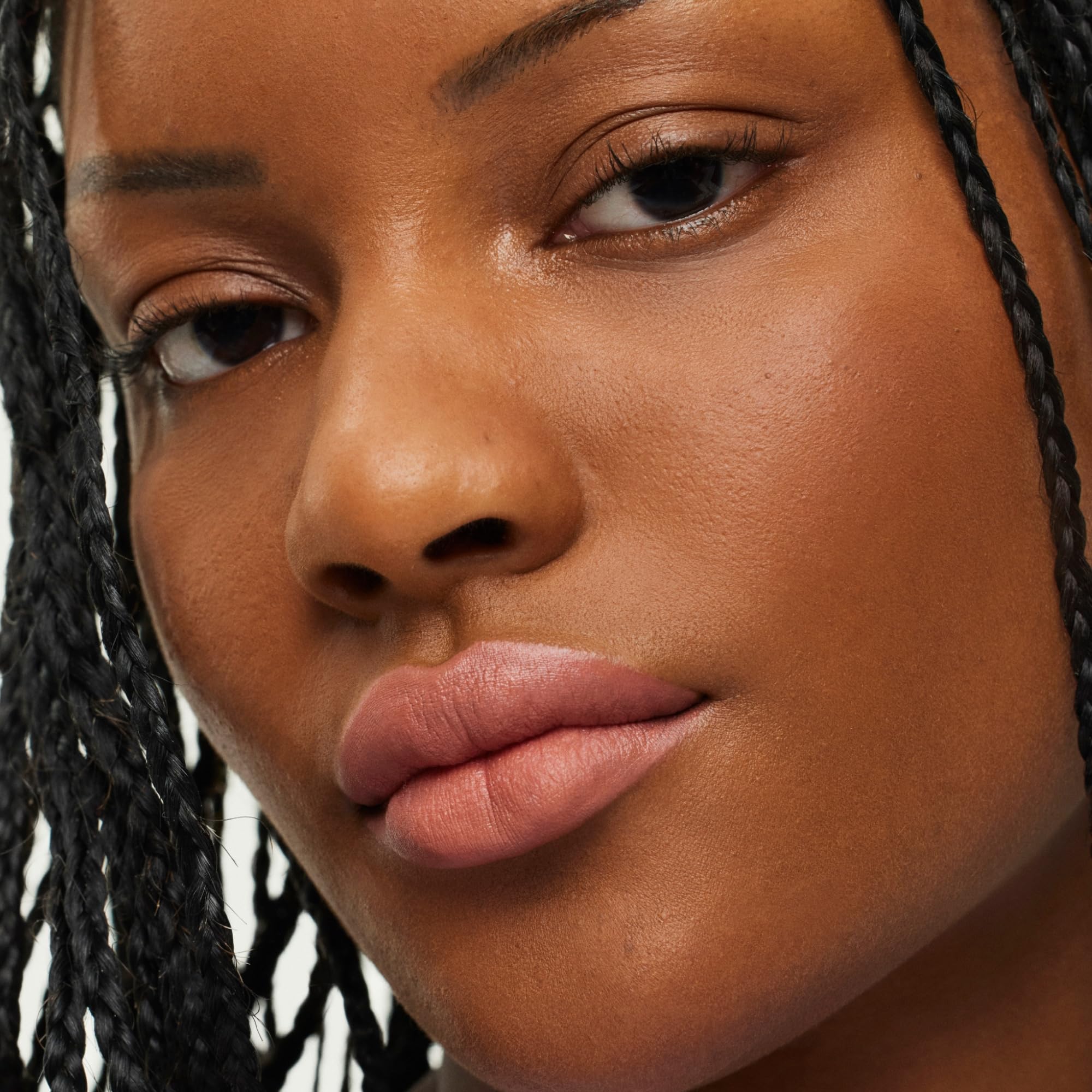 ILIA Lip Sketch Hydrating Crayon Pampas hyaluronic-acid focus provides gentle plump and smoothness