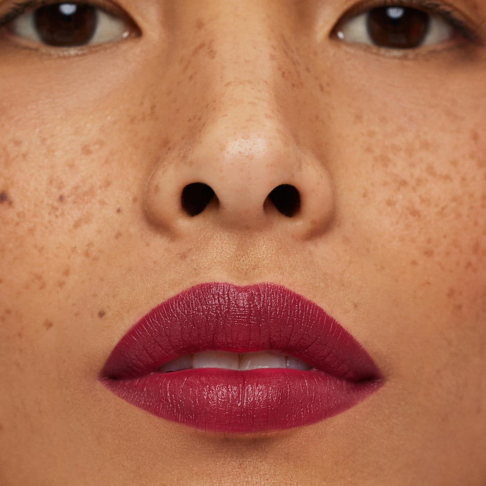 ILIA Lip Sketch Night Bloom hydrated lips with hyaluronic acid and glow