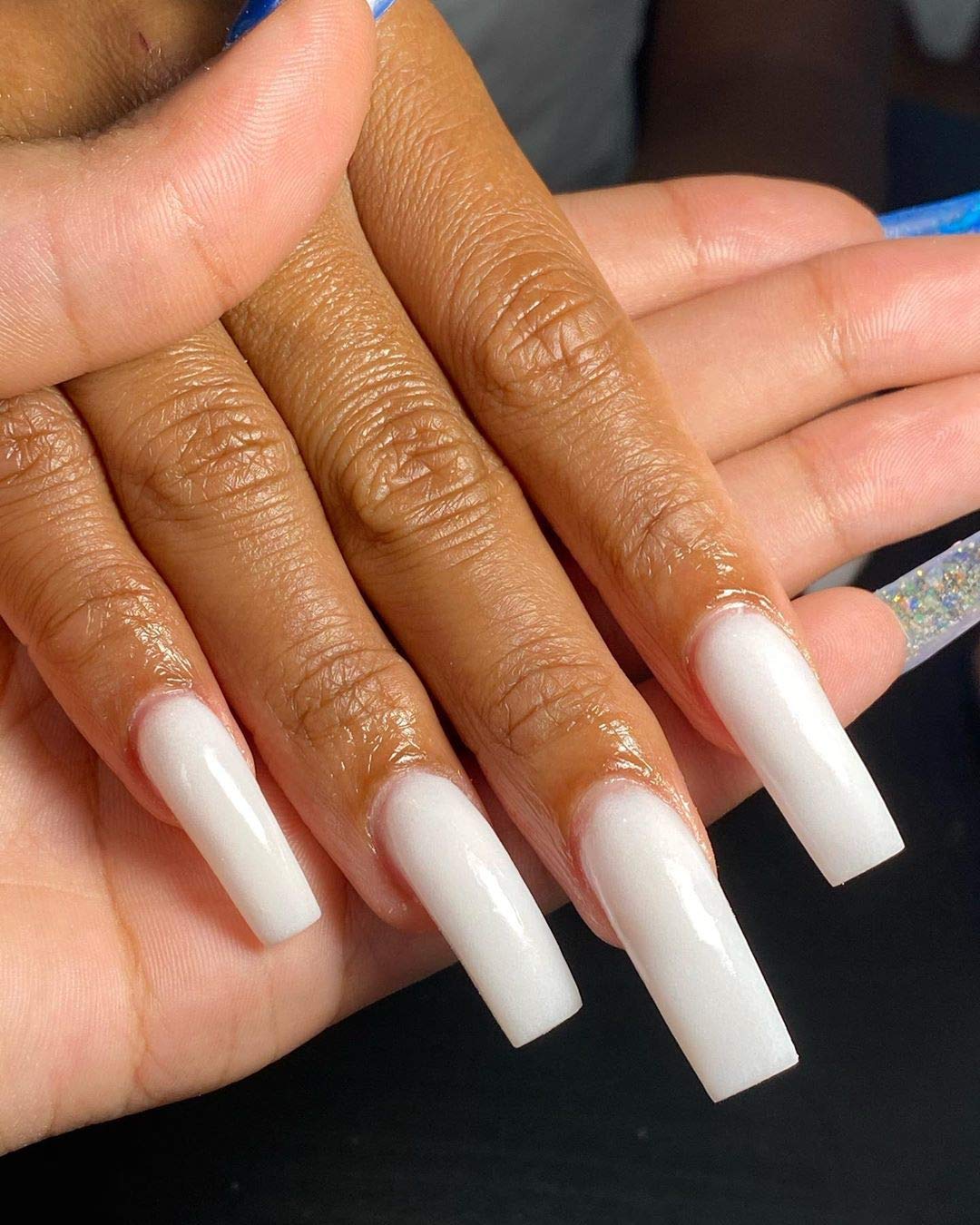 IN.HYPE Milky white gel camouflages imperfections to beige tones.