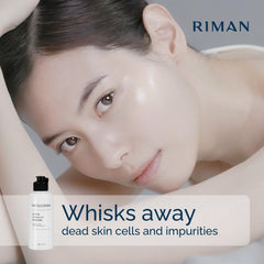 INCELLDERM Clean-Up Powder dissolves into foam when water activates.