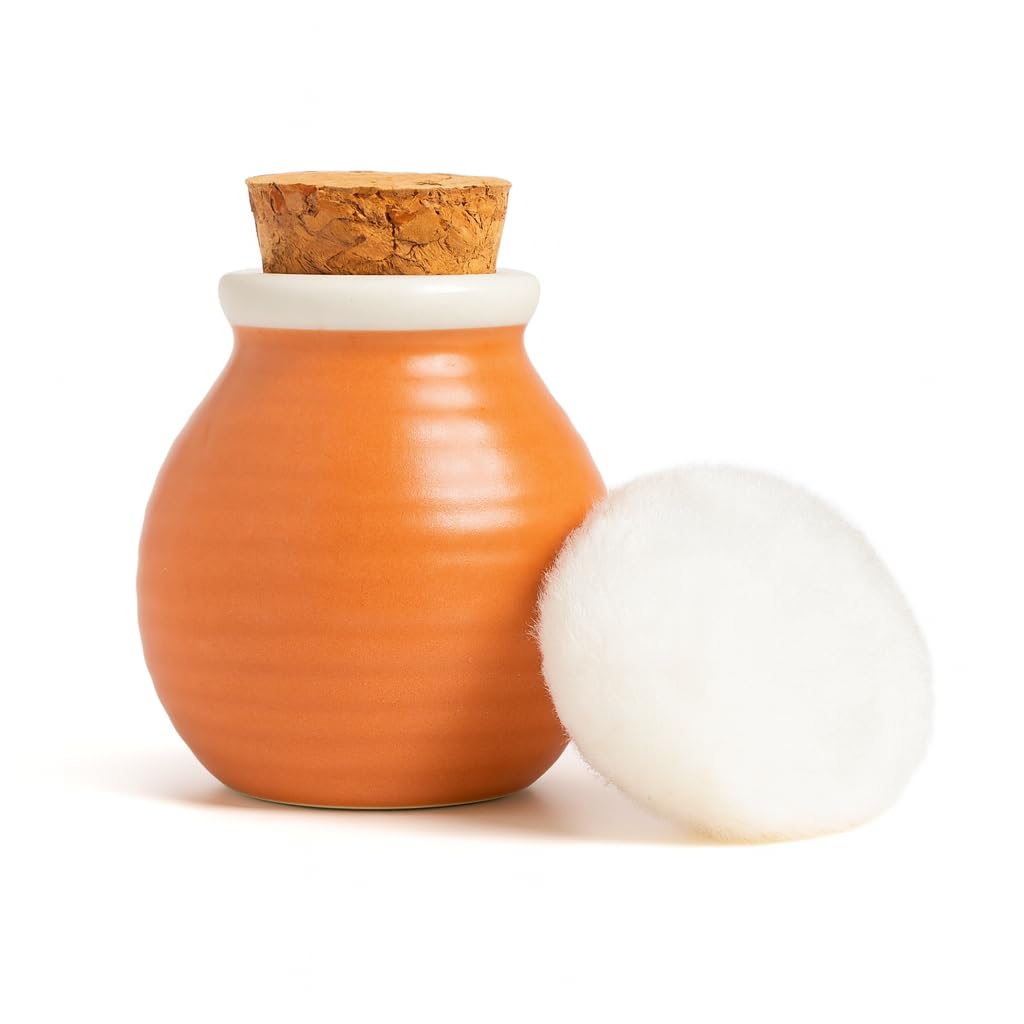 Indian Earth Original Makeup Powder Jar 5g close-up for natural, versatile face powder use.