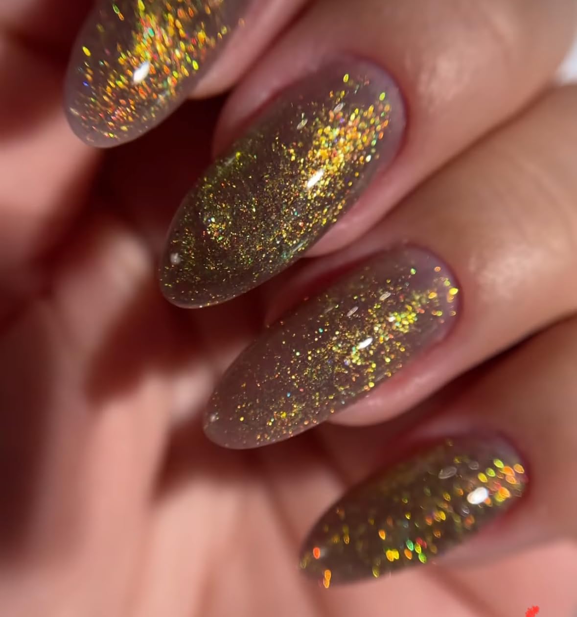 In.HYPE Hard Builder Gel strengthening provides a protective layer for natural nails