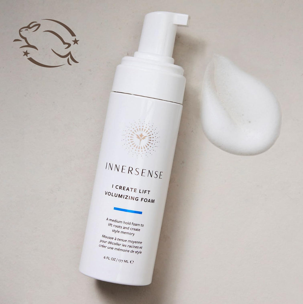 INNERSENSE I Create Lift Foam applied on wet hair to add texture