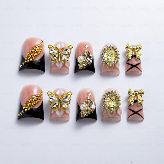 IntoVibes duck nails in pink and black for comfortable daily wear.