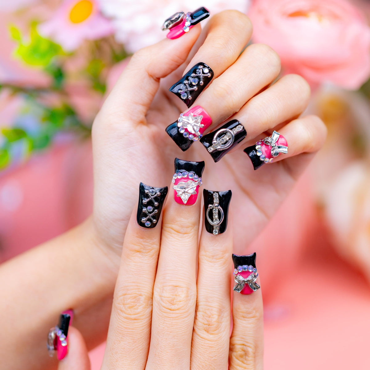 IntoVibes duck nails short shape provide comfortable daily wear with a fashion-forward silhouette.