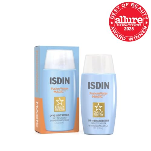ISDIN Fusion Water MAGIC applied on skin for quick absorption.