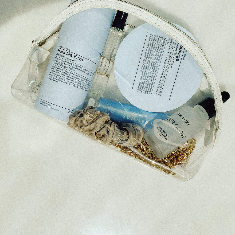 J Beverly Hills Blue Souvage Paste enables defined, separated strands.