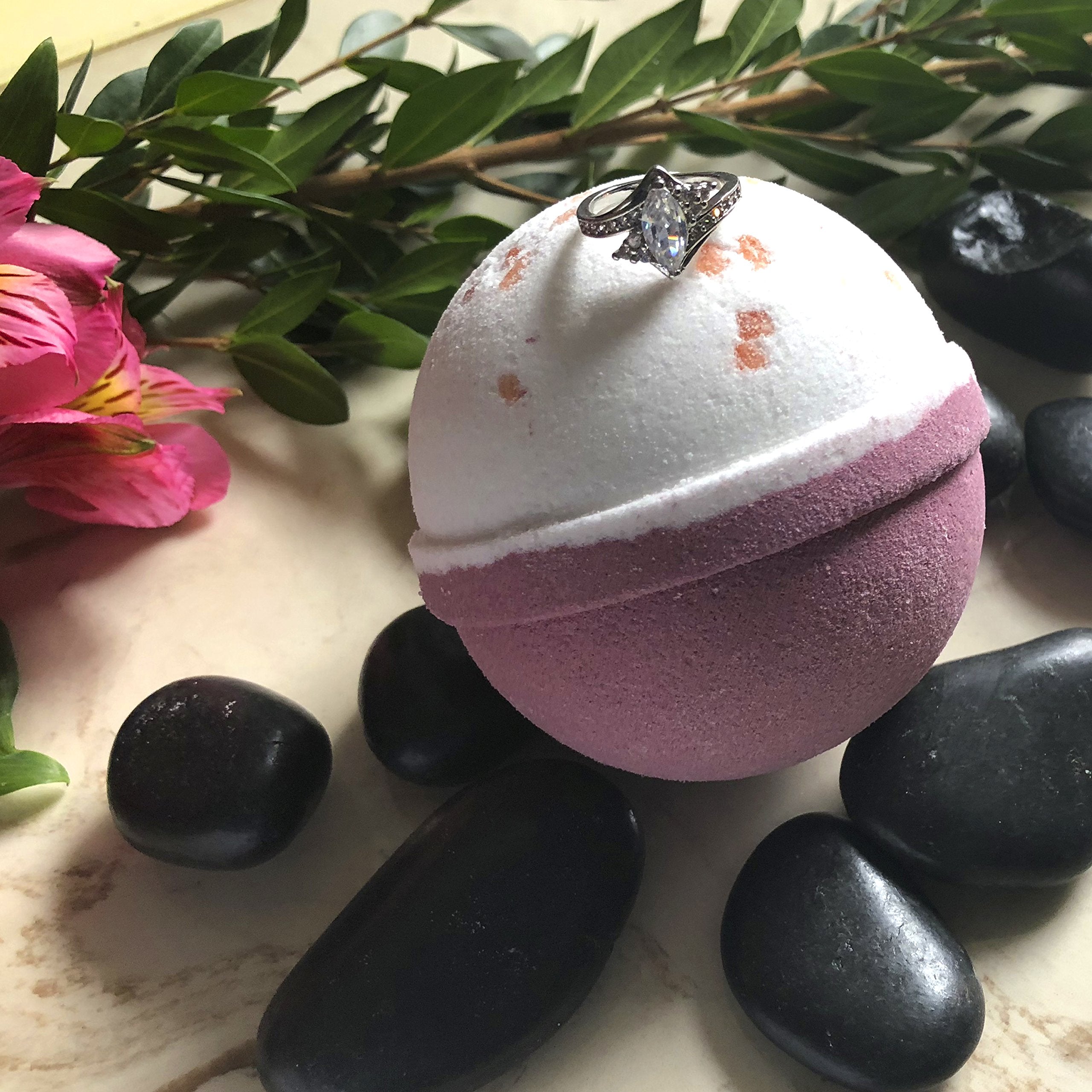 Jackpot Candles phthalate-free bath bomb, safe and gentle for skin.