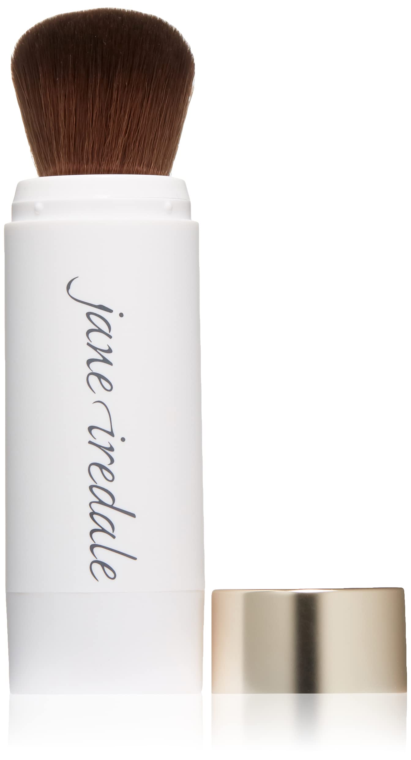 Jane Iredale Amazing Base refillable brush in light beige applying even coverage