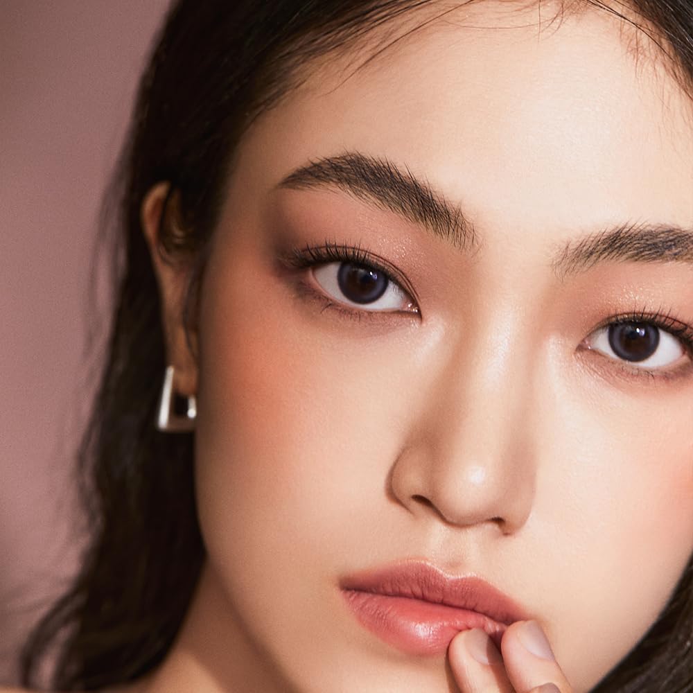 JAVIN DE SEOUL Wink Eye Primer packaging and display.