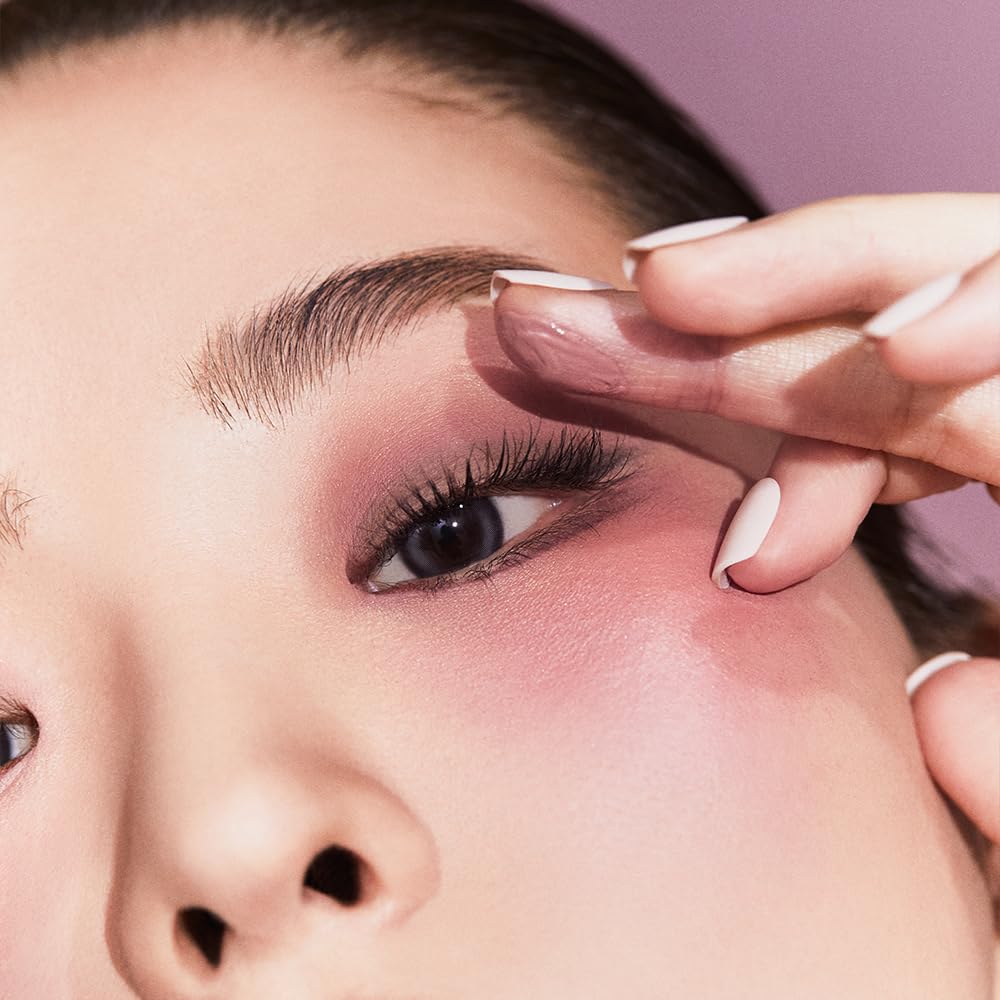 JAVIN DE SEOUL Wink Eye Primer smudge-proof formula resists smears