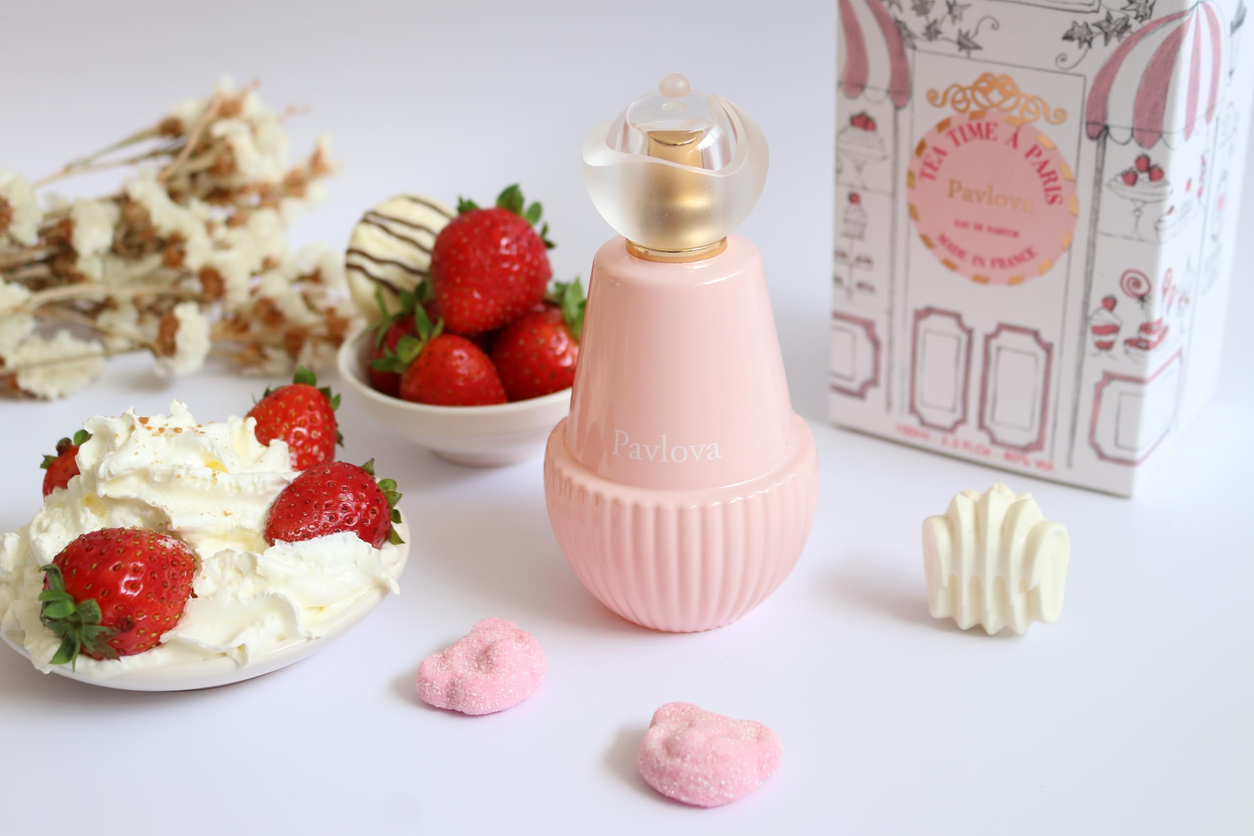 Jeanne Arthes Pavlova vanilla and whipped cream base for warmth