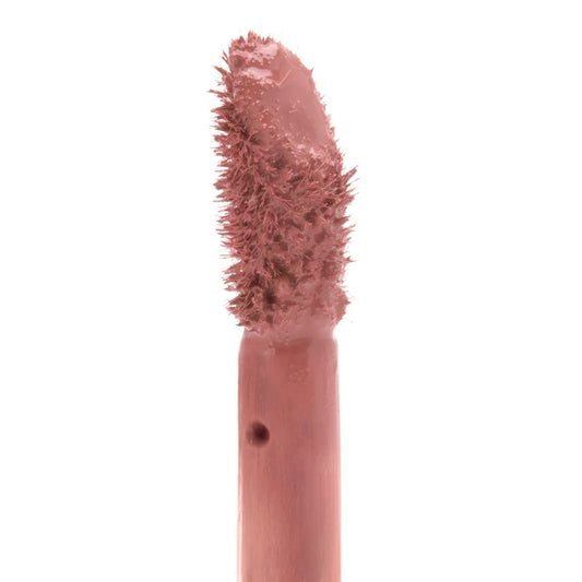 Jeffree Star Gemini velour application closeup demonstrates smooth glide