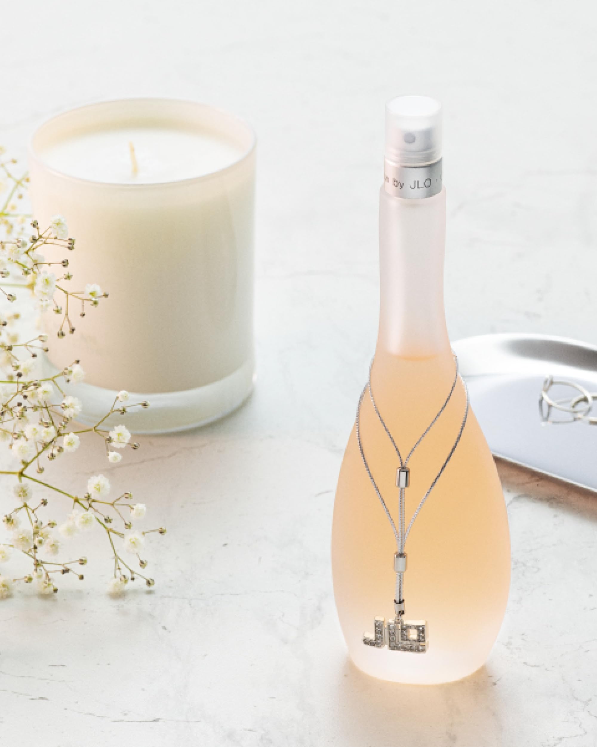 Jennifer Lopez Glow packaging box, premium gift-ready presentation.